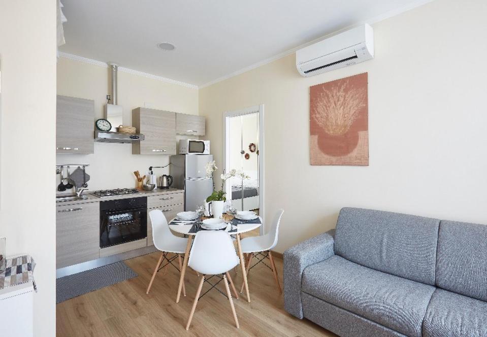 Beautiful Bohemian Apartment In Center Conditioned Air Como Eksteriør bilde